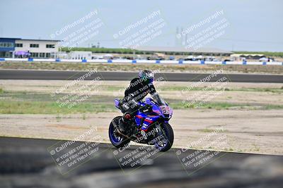 media/Apr-18-2025-TrackDaz (Fri) [[45f5874c44]]/A Group/Session 4 (Turns 5 and 6 - Inside)/